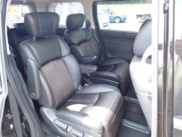 NISSAN ELGRAND 2016/6