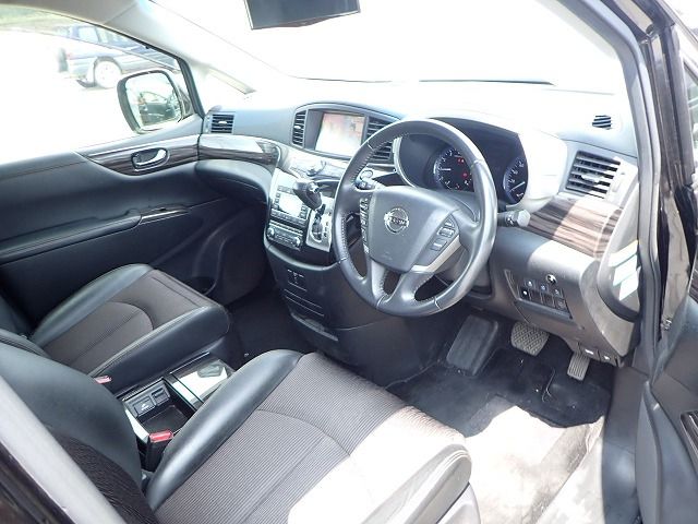 NISSAN ELGRAND 2016/6