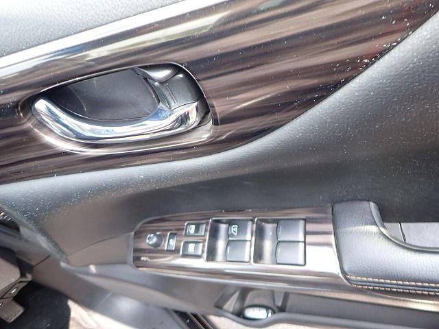 NISSAN ELGRAND 2016/6