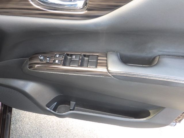 NISSAN ELGRAND 2019/6