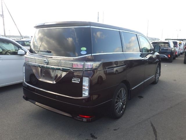 NISSAN ELGRAND 2019/6
