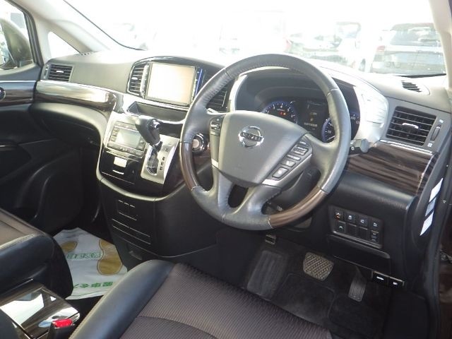 NISSAN ELGRAND 2019/6