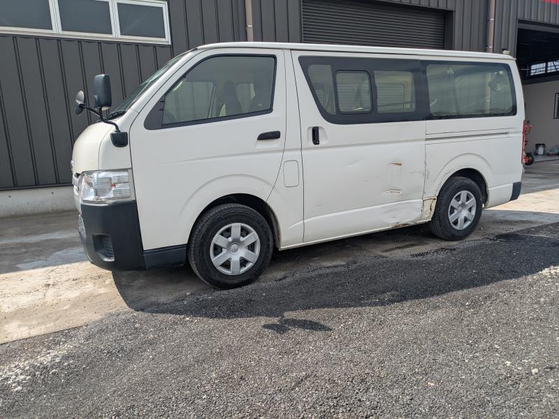 TOYOTA HIACE 2018/1