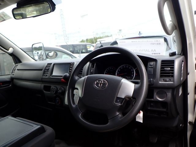 TOYOTA REGIUSACE 2019/3