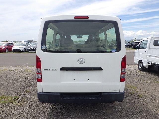 TOYOTA HIACE 2019/5