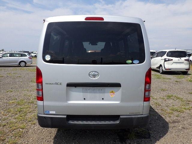 TOYOTA HIACE 2019/7