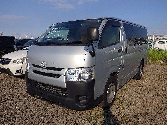 TOYOTA HIACE 2019/6