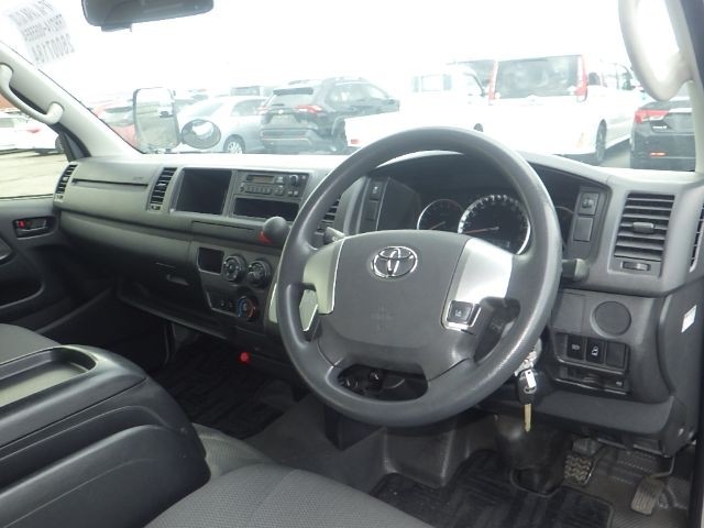 TOYOTA HIACE WAGON 2019/2