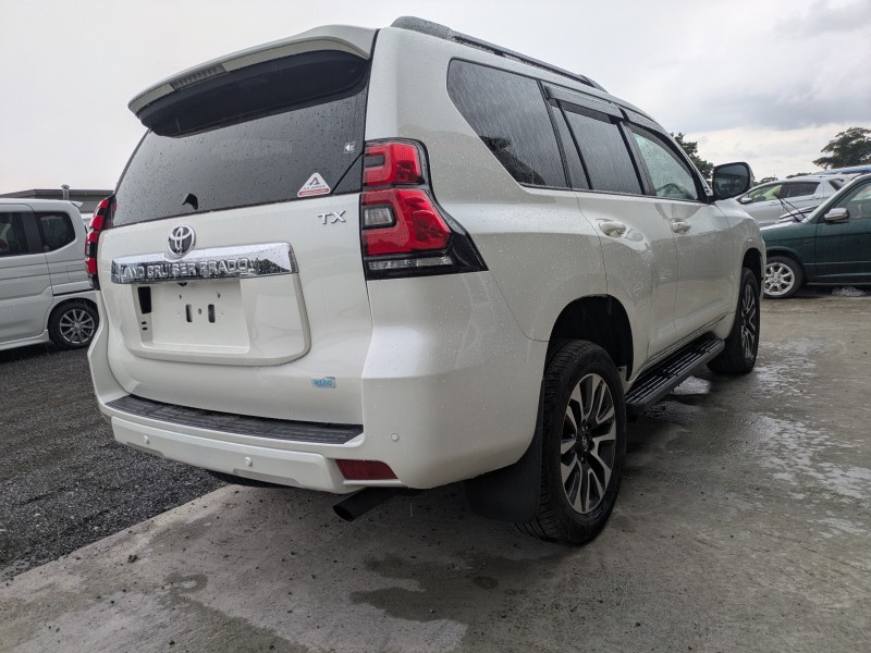 TOYOTA LAND CRUISER PRADO 2022/12