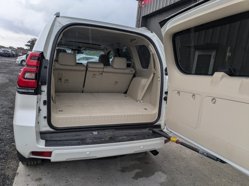 TOYOTA LAND CRUISER PRADO 2022/12
