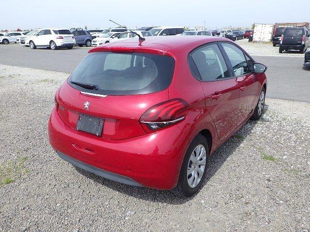 PEUGEOT 208 2018/6