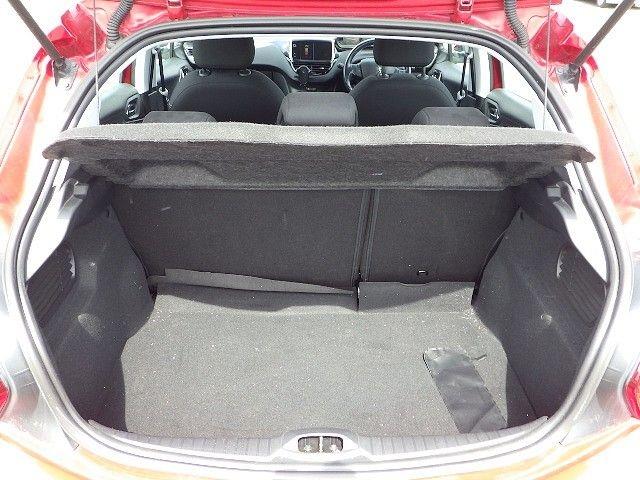 PEUGEOT 208 2018/6