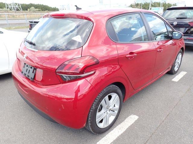 PEUGEOT 208 2018/11