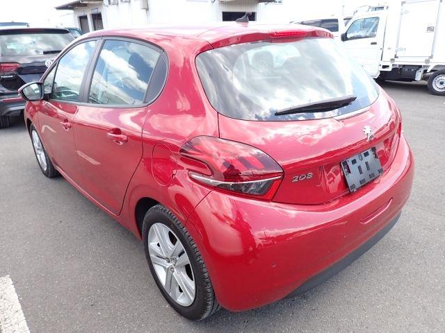 PEUGEOT 208 2018/11