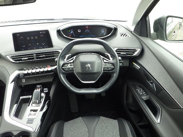 PEUGEOT 5008 2018/9