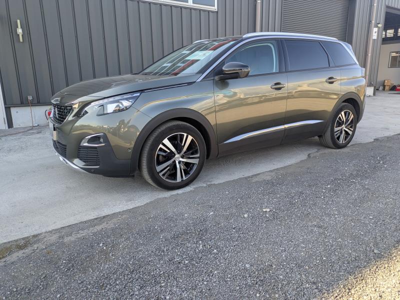 PEUGEOT 5008 2019/1