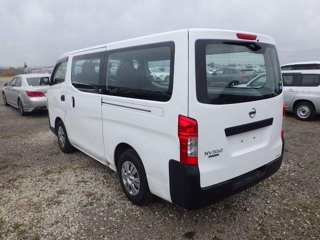NISSAN NV350 CARAVAN 2019/11