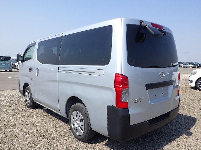 NISSAN NV350 CARAVAN 2018/4