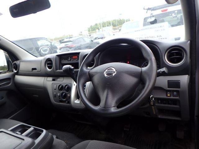 NISSAN NV350 CARAVAN VAN 2019/4