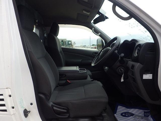 NISSAN NV350 CARAVAN 2019/5