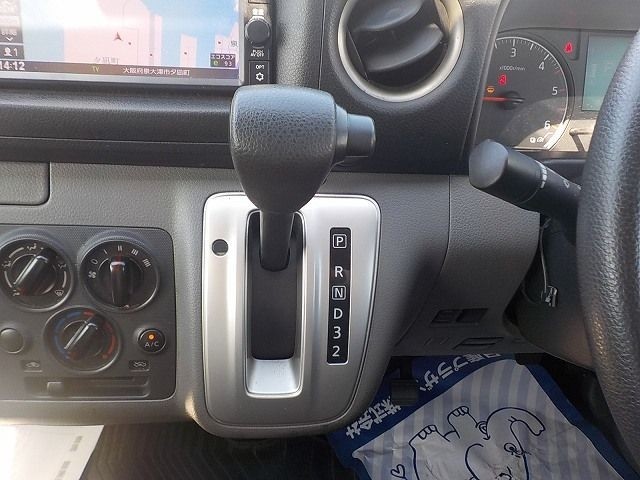 NISSAN NV350 CARAVAN VAN 2019/6