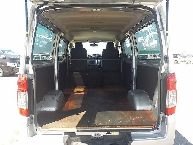 NISSAN NV350 CARAVAN VAN 2019/6
