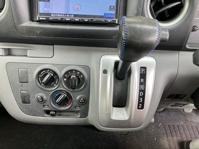 NISSAN NV350 CARAVAN VAN 2019/10