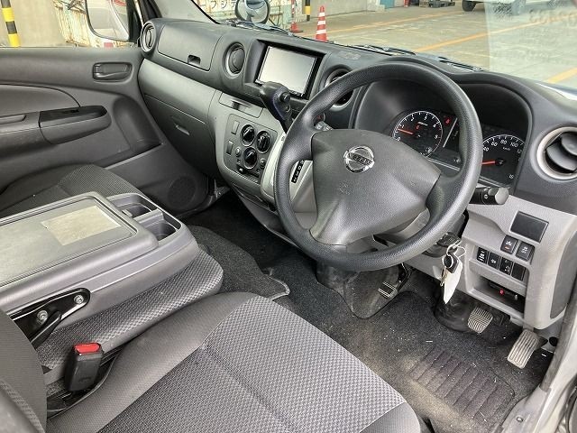NISSAN NV350 CARAVAN VAN 2019/10