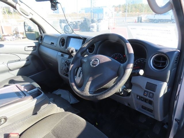 NISSAN NV350 CARAVAN VAN 2019/11