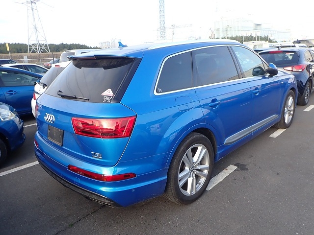 AUDI Q7 2016/9