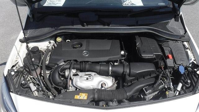 MERCEDES B180 2018/8