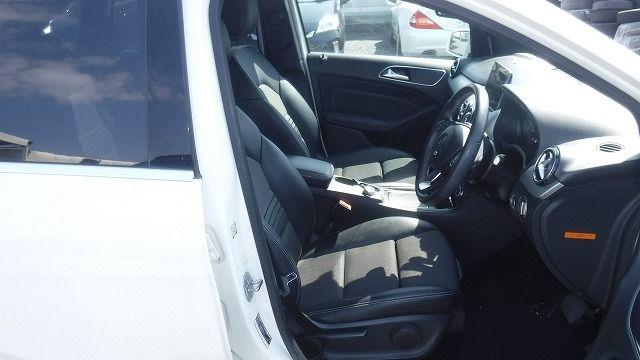 MERCEDES B180 2018/8