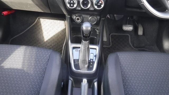 SUZUKI SWIFT 2019/5