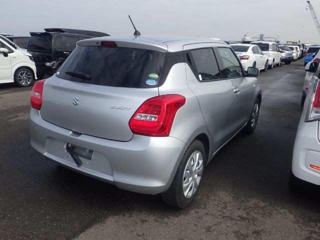 SUZUKI SWIFT 2020/3