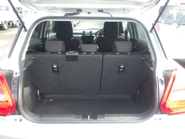 SUZUKI SWIFT 2020/3