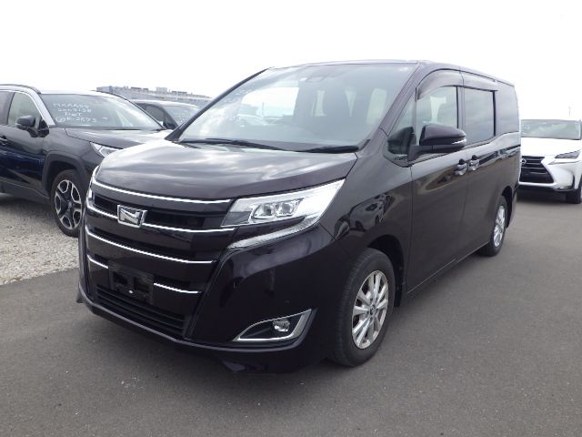 TOYOTA NOAH 2018/1