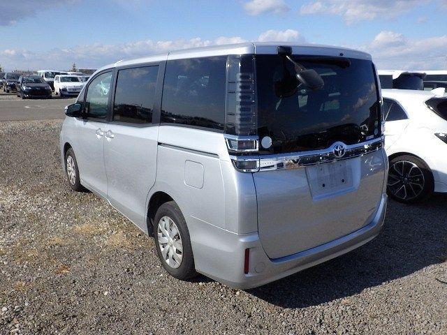 TOYOTA VOXY 2018/2