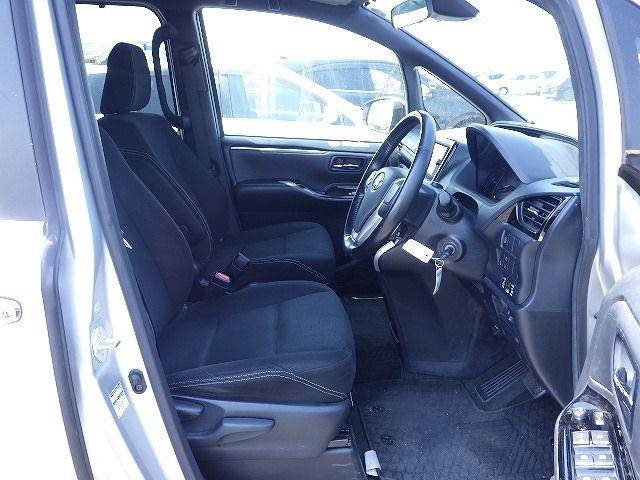 TOYOTA ESQUIRE 2018/2