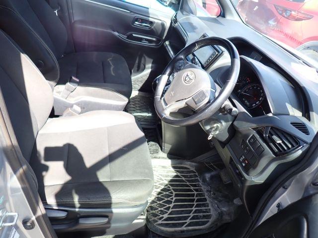 TOYOTA ESQUIRE 2018/3