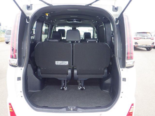 TOYOTA NOAH 2018/5