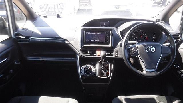 TOYOTA ESQUIRE 2018/10