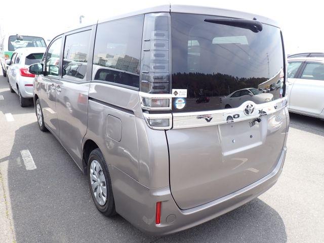TOYOTA VOXY 2018/12