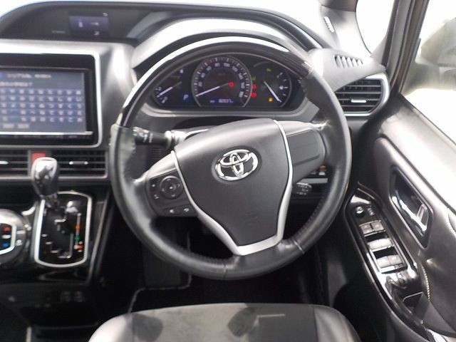 TOYOTA ESQUIRE 2019/7