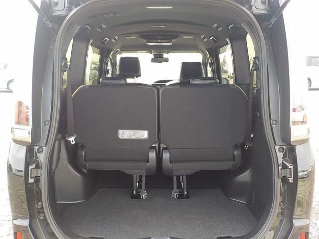 TOYOTA ESQUIRE 2019/7