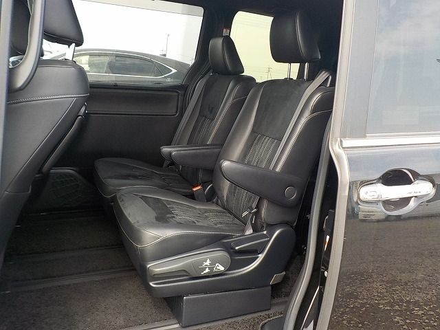 TOYOTA ESQUIRE 2019/7