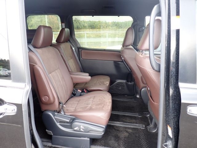 TOYOTA ESQUIRE 2020/9