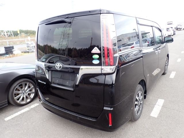 TOYOTA ESQUIRE 2020/9