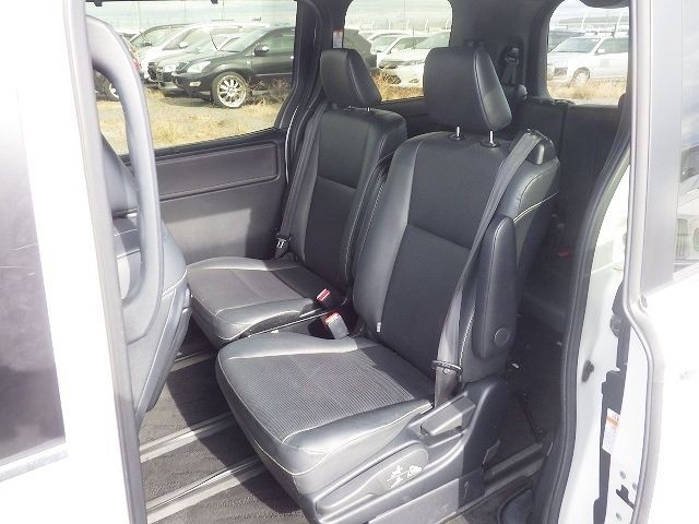 TOYOTA ESQUIRE 2020/12