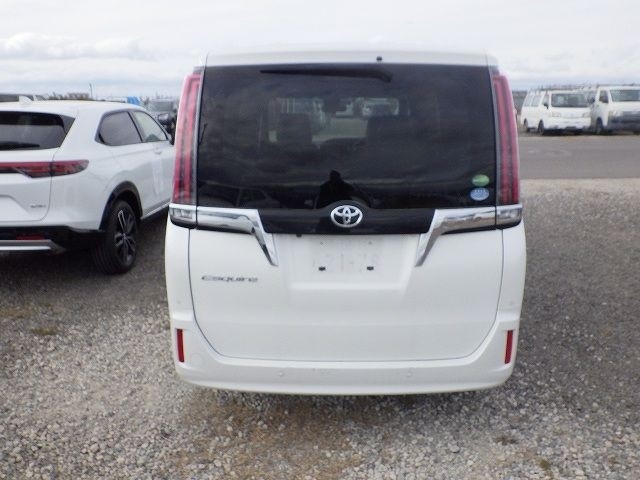 TOYOTA ESQUIRE 2020/12