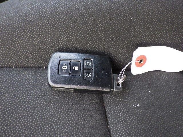 TOYOTA ESQUIRE 2020/1